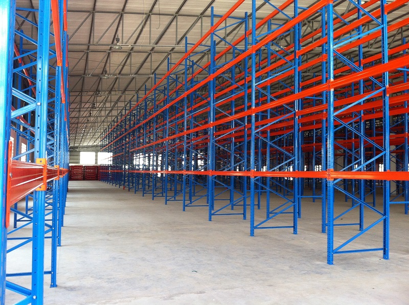 某制衣工厂重型货架项目案例